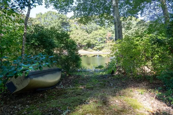 62 Three Ponds Dr, Barnstable, MA 02632