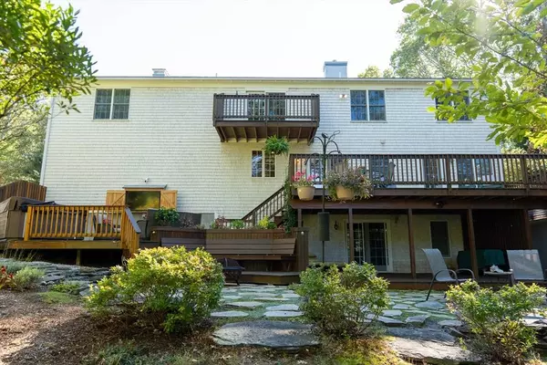 62 Three Ponds Dr, Barnstable, MA 02632