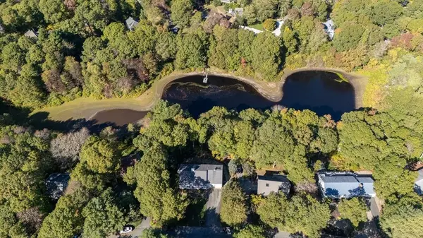 62 Three Ponds Dr, Barnstable, MA 02632