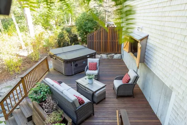 62 Three Ponds Dr, Barnstable, MA 02632