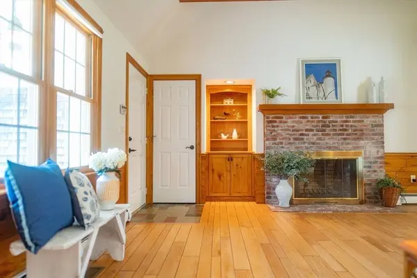 58 Scarsdale Rd, Dennis, MA 02638