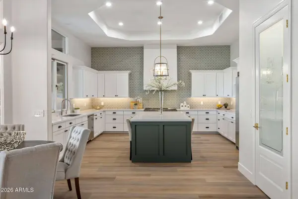 1182 W Island Drive, Chandler, AZ 85248