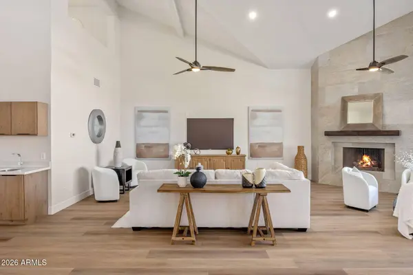 1182 W Island Drive, Chandler, AZ 85248