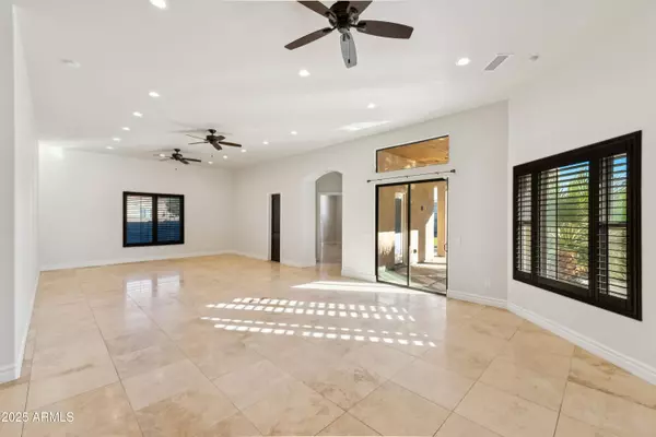 11407 E BELLFLOWER Court, Chandler, AZ 85249