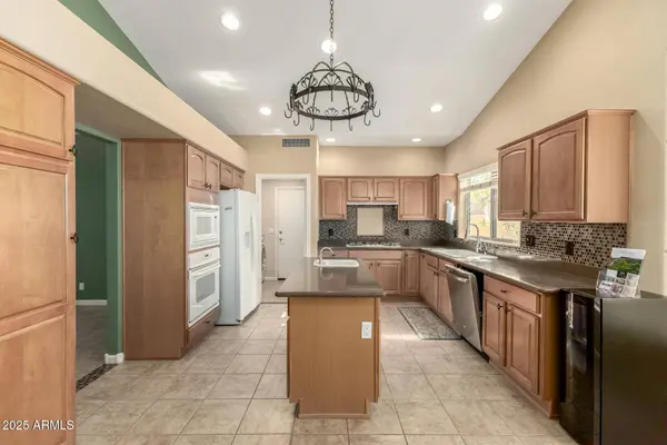23632 S ILLINOIS Avenue, Sun Lakes, AZ 85248