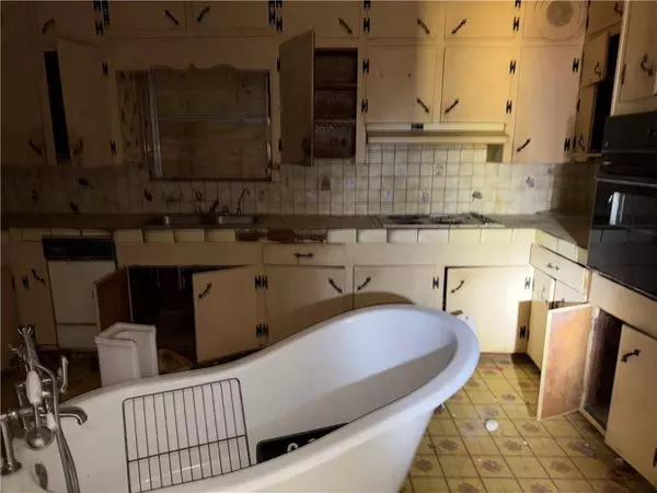 409 Davis AVE, Tifton, GA 31794