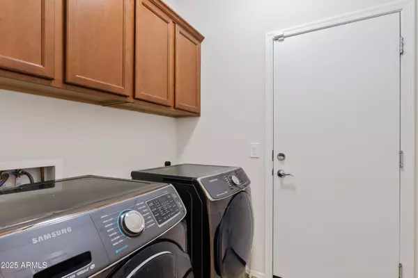 11035 E TOPAZ Avenue, Mesa, AZ 85212