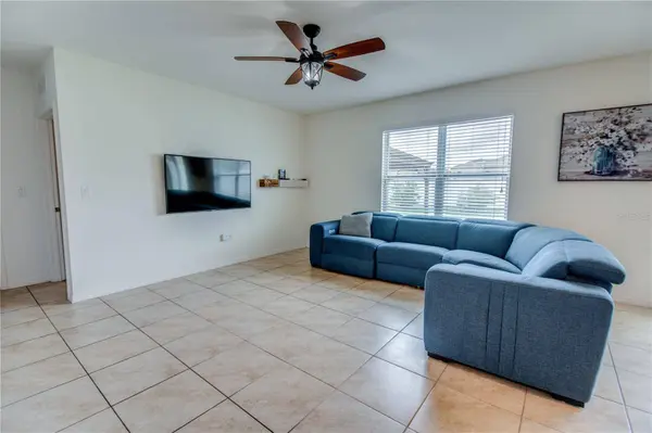 1674 BAY BREEZE DR, St Cloud, FL 34771