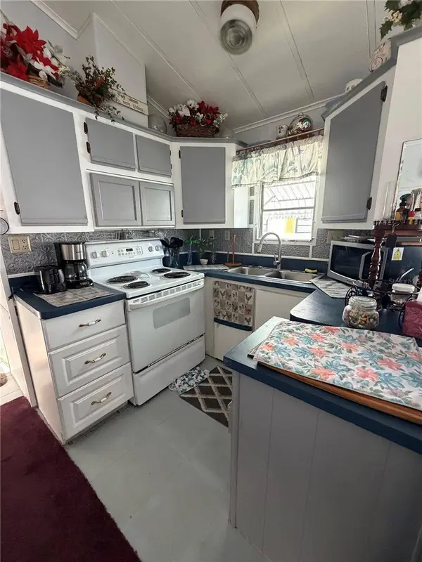 158 BROOKSHIRE DR, Nokomis, FL 34275