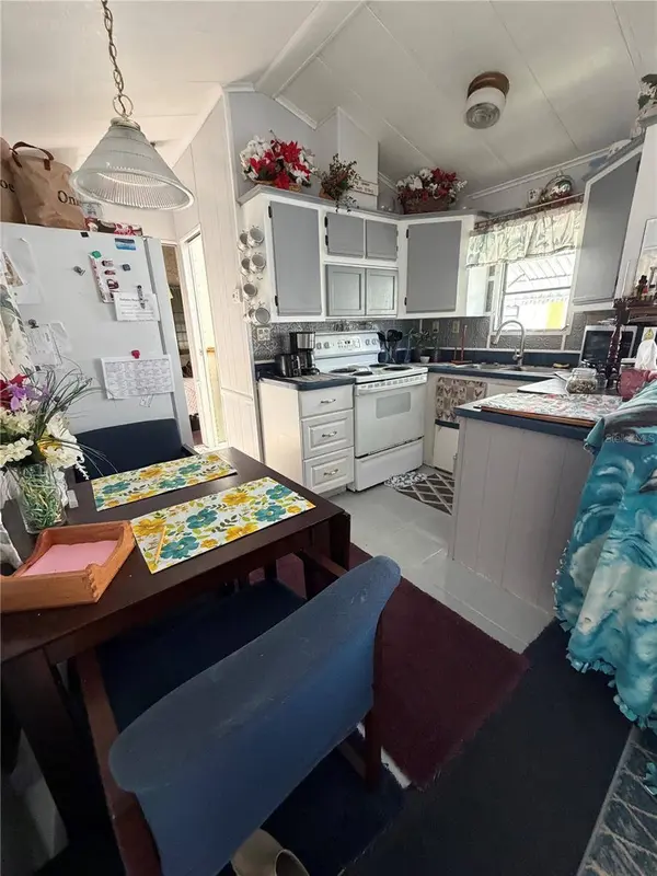 158 BROOKSHIRE DR, Nokomis, FL 34275