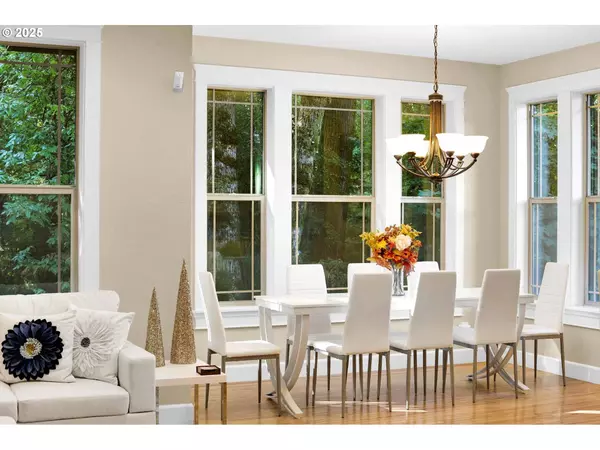 1862 E 43RD AVE, Eugene, OR 97405