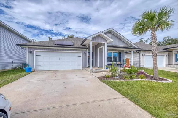 5277 Peach Dr, Pace, FL 32571