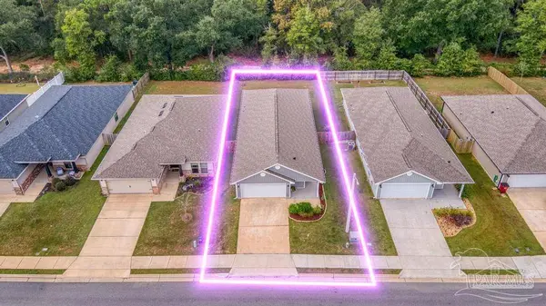 5455 Peach Dr, Pace, FL 32571