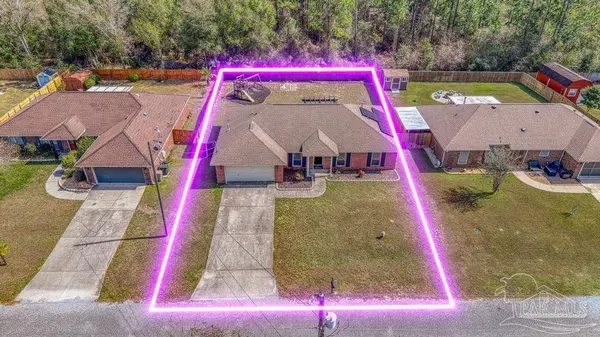 1068 Joaquin Dr, Pensacola, FL 32506