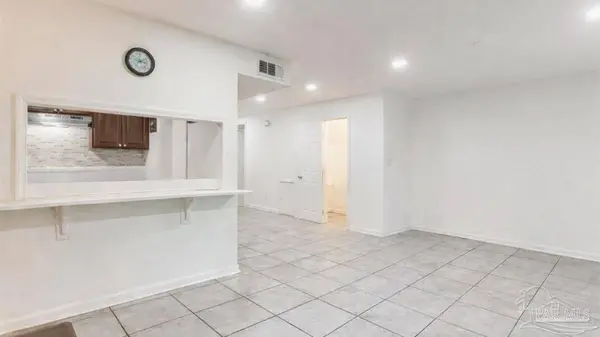 8140 Lillian Hwy, Pensacola, FL 32506