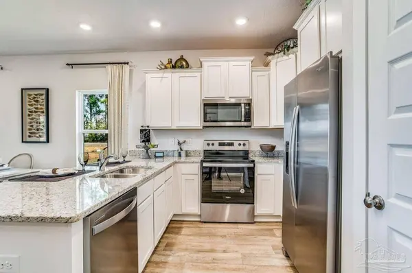 9515 Nature Creek Cir, Pensacola, FL 32526