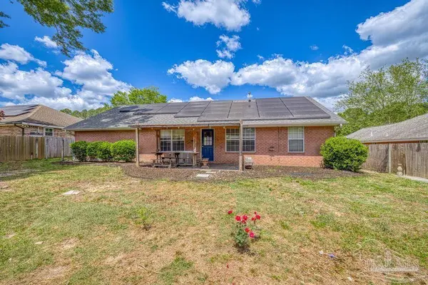 1763 Condor Dr, Cantonment, FL 32533