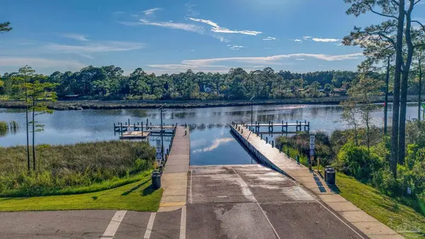 10758 Jolyne, Pensacola, FL 32506