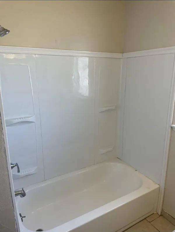537 W University AVE, Fresno, CA 93705