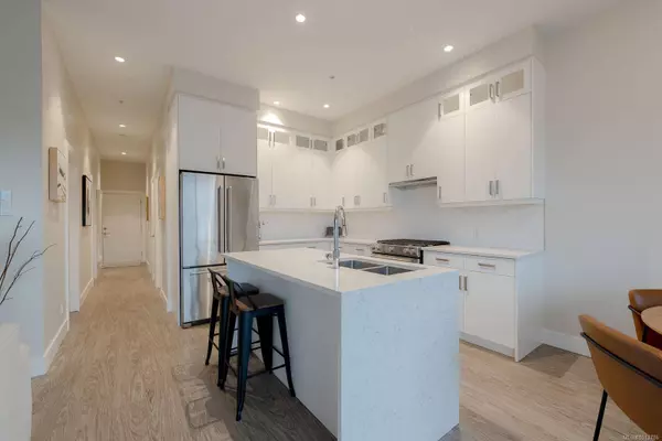 91 Chapel St #508, Nanaimo, BC V9R 0J3