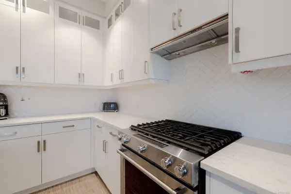 91 Chapel St #508, Nanaimo, BC V9R 0J3