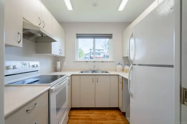 103 Ashlar Ave #37, Nanaimo, BC V9R 3P3