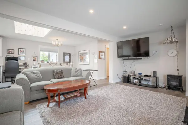 6325 Metral Dr #61, Nanaimo, BC V9T 6P9