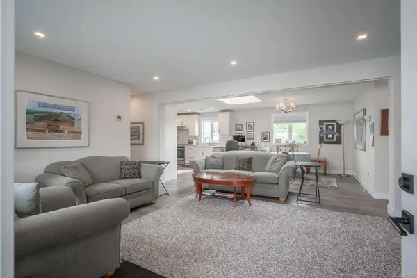 6325 Metral Dr #61, Nanaimo, BC V9T 6P9