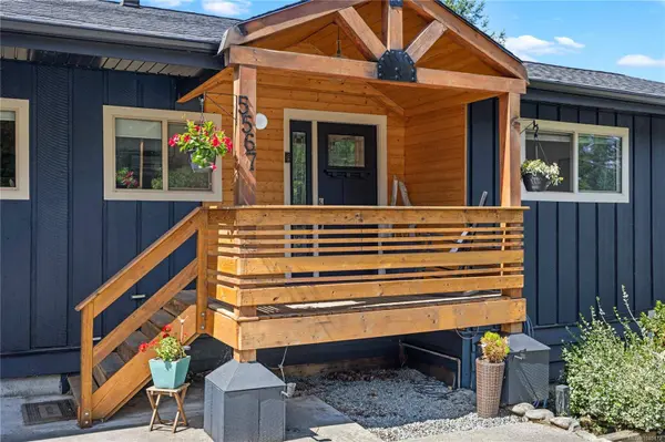5567 Ventura Dr, Nanaimo, BC V9T 5M6