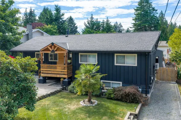 5567 Ventura Dr, Nanaimo, BC V9T 5M6