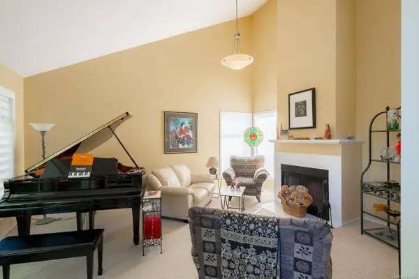 205 Scarborough Pl, Nanaimo, BC V9T 5L3