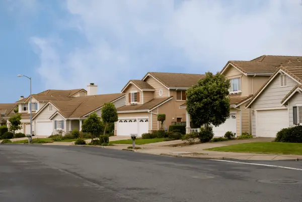 Is My Income Enough to Buy a Home in South Orange County?,Goli McDowell