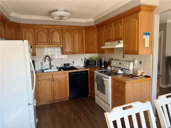 583 Pocasset CT, Warwick, RI 02886