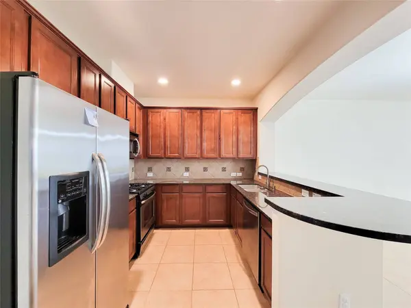 8603 Sunset Loch DR, Spring, TX 77379