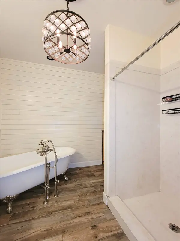 2011 Old Ox RD, Spring, TX 77386