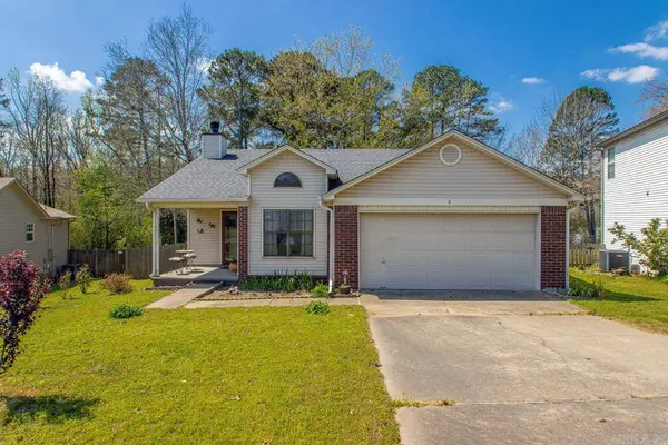 8 Calvary Circle, Little Rock, AR 72211-4044