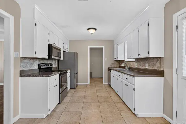28 Pheasant Run Drive, Cabot, AR 72023