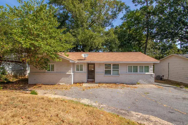 8 W windsor Drive
