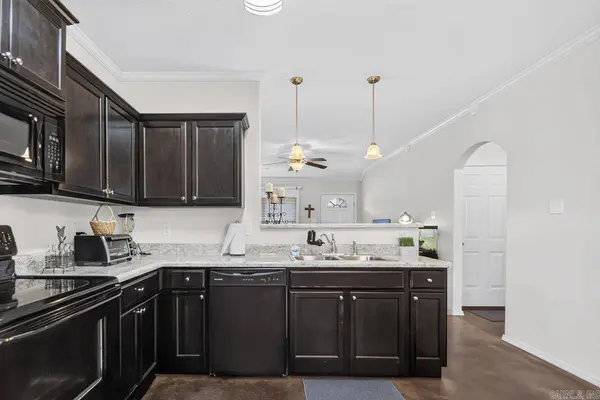 3217 Miracle Heights, Sherwood, AR 72120-1876