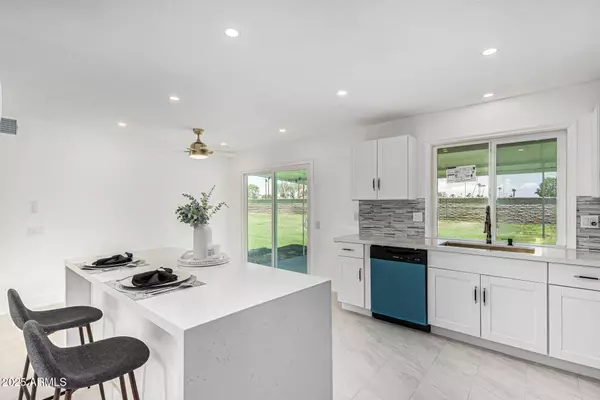 15401 N CAMEO Drive, Sun City, AZ 85351