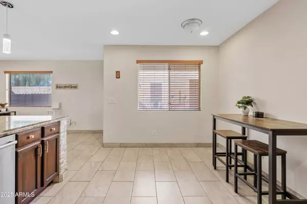 43935 W SAGEBRUSH Trail, Maricopa, AZ 85138