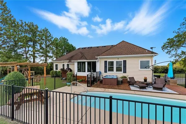 102 Bayshore Court, Maple, NC 27956