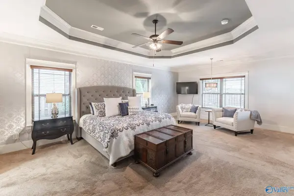 6 Holly Park Blvd, Huntsville, AL 35824