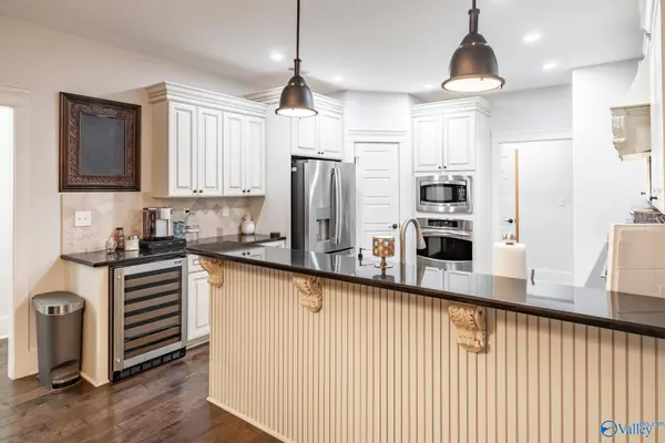 6 Holly Park Blvd, Huntsville, AL 35824