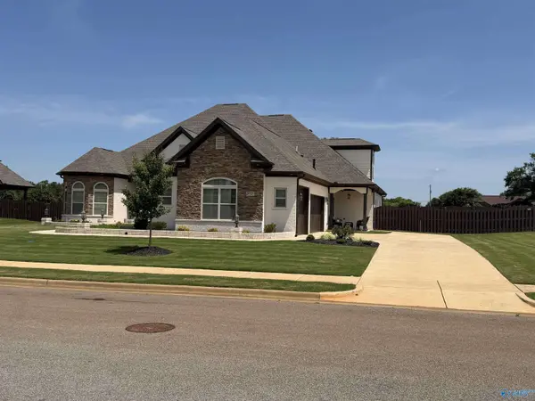 20727 Lakewood Drive, Athens, AL 35611