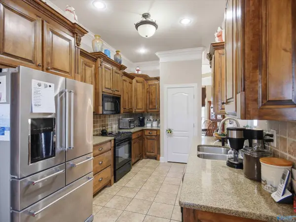 13400 Summerfield Drive, Athens, AL 35613