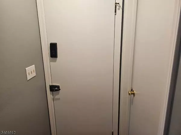 517 Yale Ave #1, Hillside Twp., NJ 07205