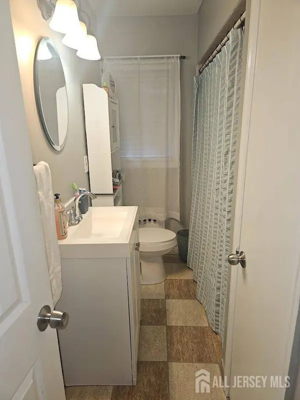 95 William PL, Totowa, NJ 07512