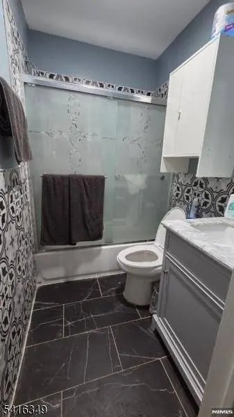 36 Chatham RD, West Milford, NJ 07421