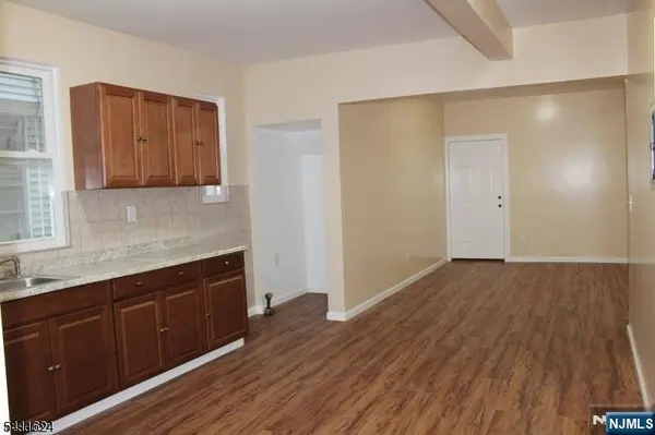 100-102 Lyons AVE, Newark, NJ 07112